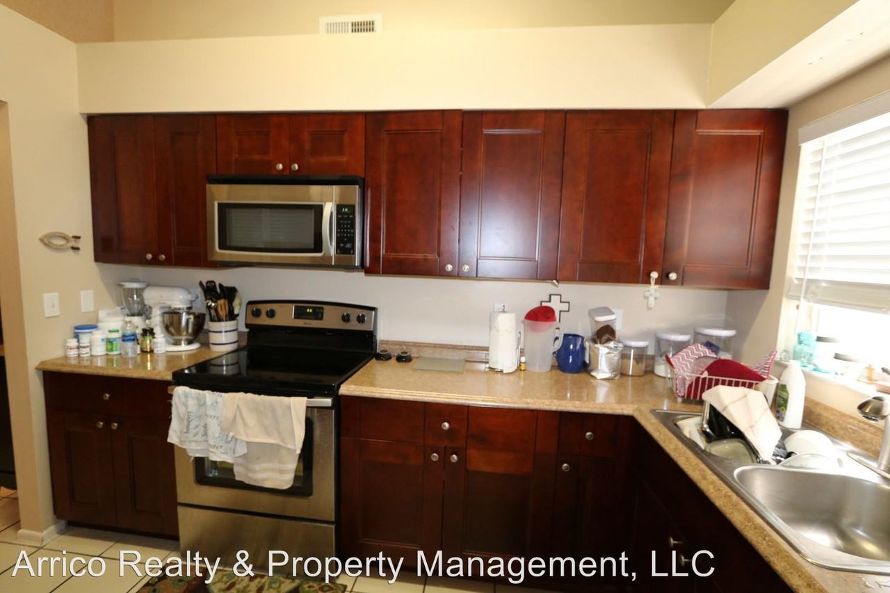 1807 Tarah Trace Dr - Photo 2 of 11
