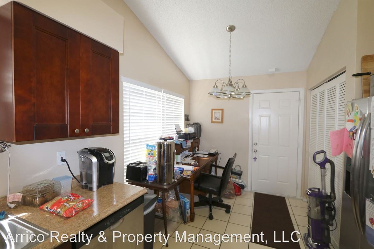 1807 Tarah Trace Dr - Photo 3 of 11