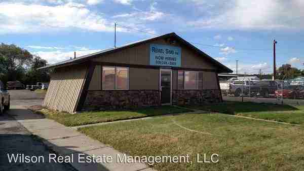 1810 S 11th St - Photo 3 of 16