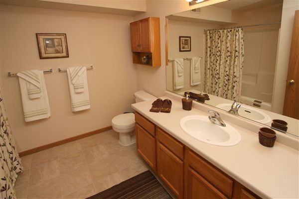 Eagles Ridge Apartments - Photo 3 of 10