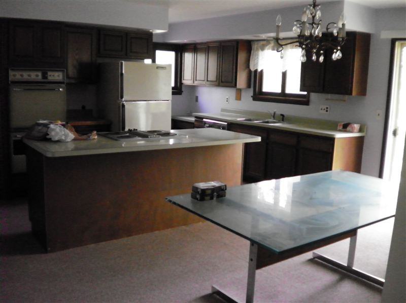 127 Goldsmith Dr - Photo 3 of 8