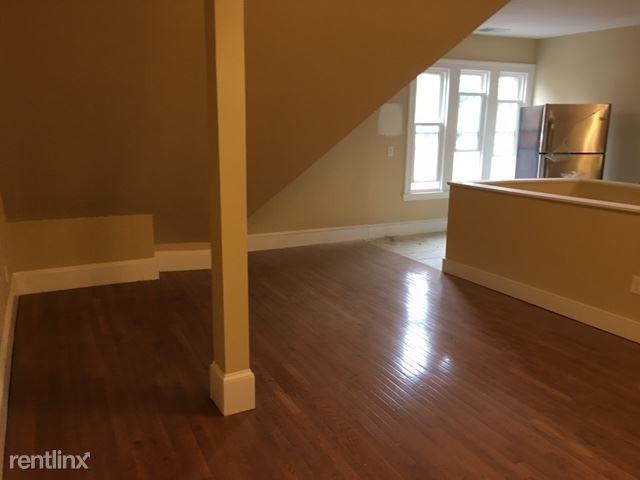 67 Trumbull St - Photo 2 of 9