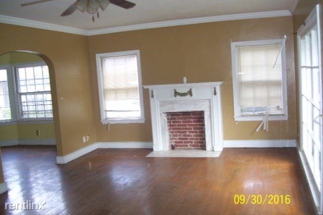 1136 Chickasawba St - Photo 3 of 10