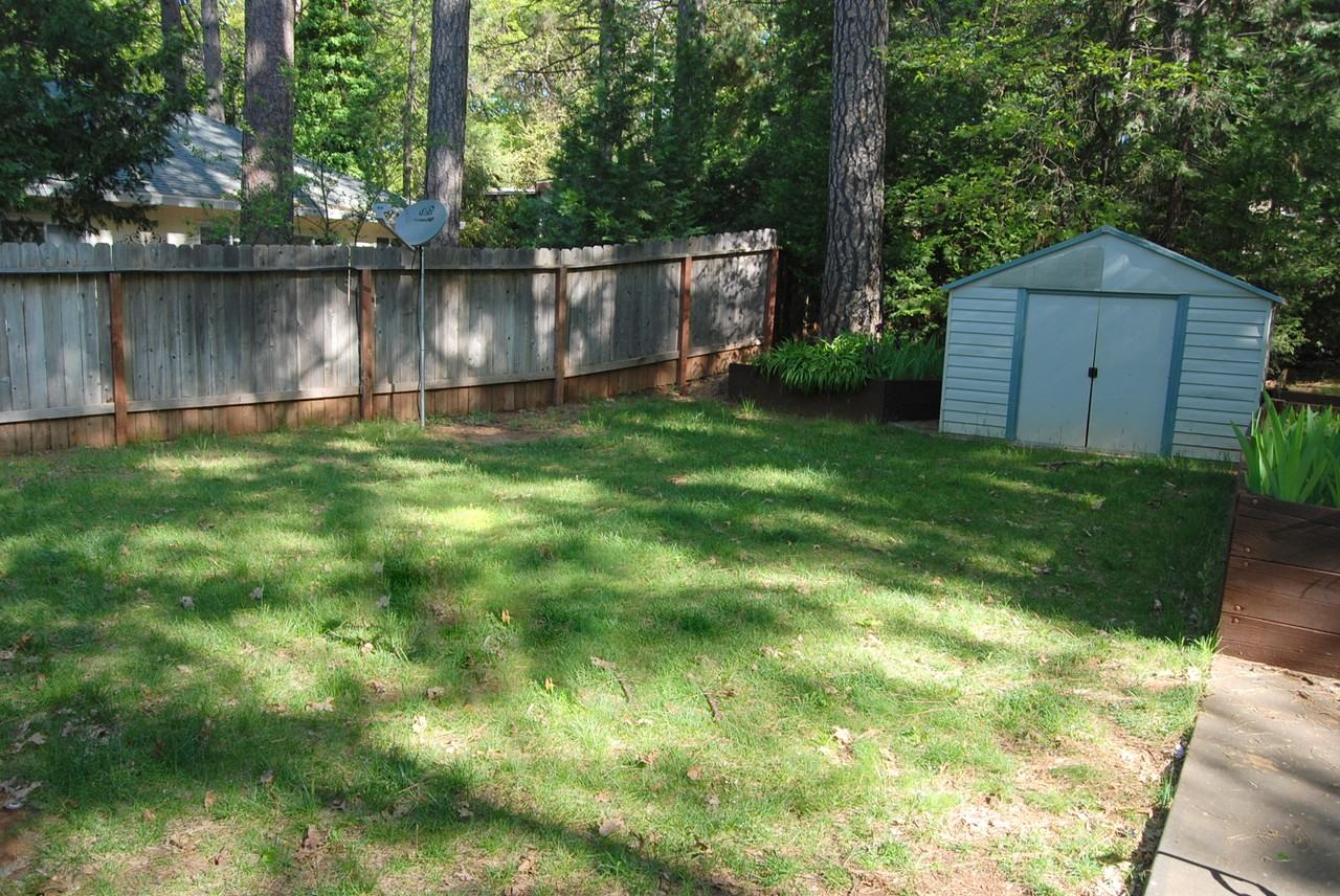 13555 South Park Drive - Photo 3 of 11