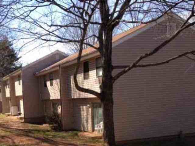 183 18th St Pl NW #k - Photo 3 of 7