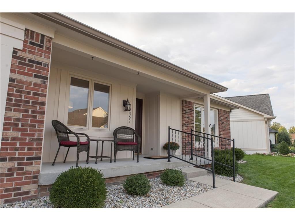 12352 Camberley Ln - Photo 2 of 20