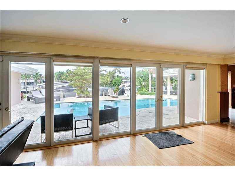 65 Isla Bahia Dr - Photo 2 of 8