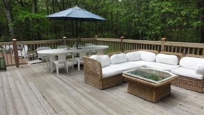 39 Wendy Ln - Photo 3 of 9