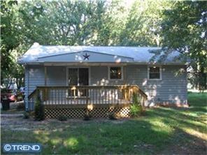 406 East Ave - Photo 2 of 5