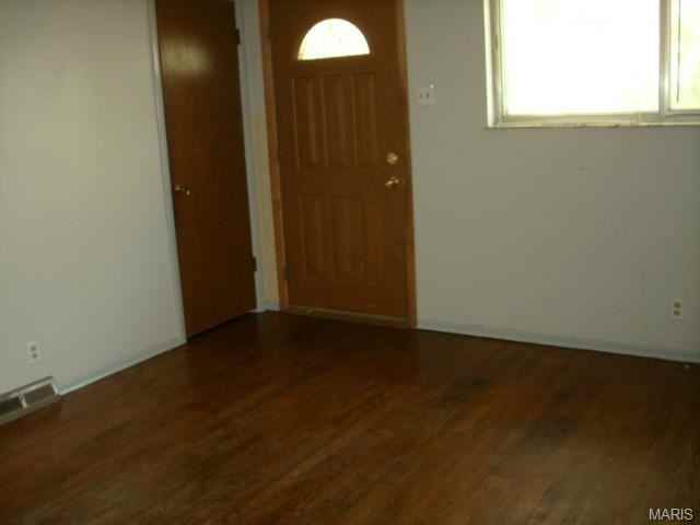 3995 Sims Ave - Photo 3 of 25