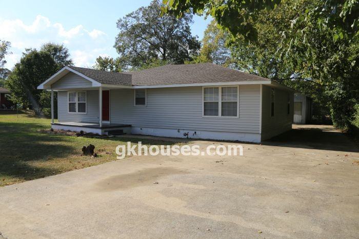 1832 Circlewood Dr - Photo 3 of 42