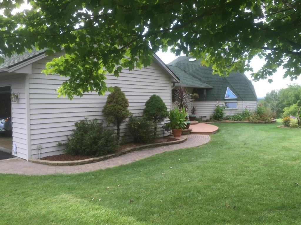 5985 Leprechaun Ln - Photo 2 of 24