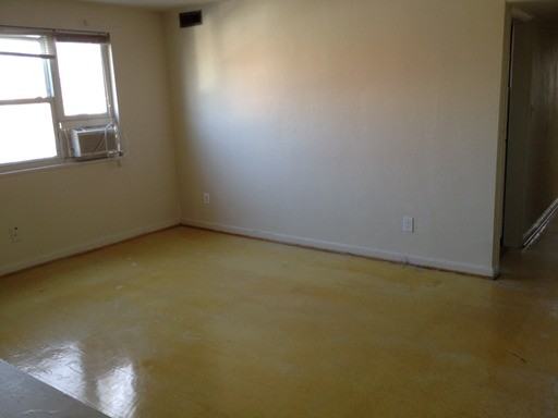 4942 19th St N - Photo 2 of 4