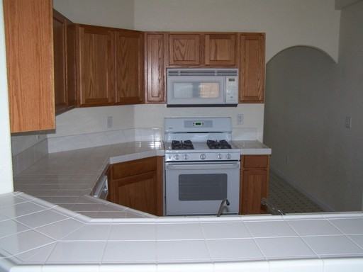 1058 Pepper Ln - Photo 2 of 6