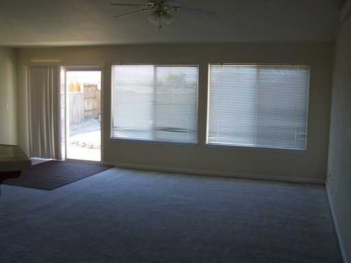 1058 Pepper Ln - Photo 3 of 6