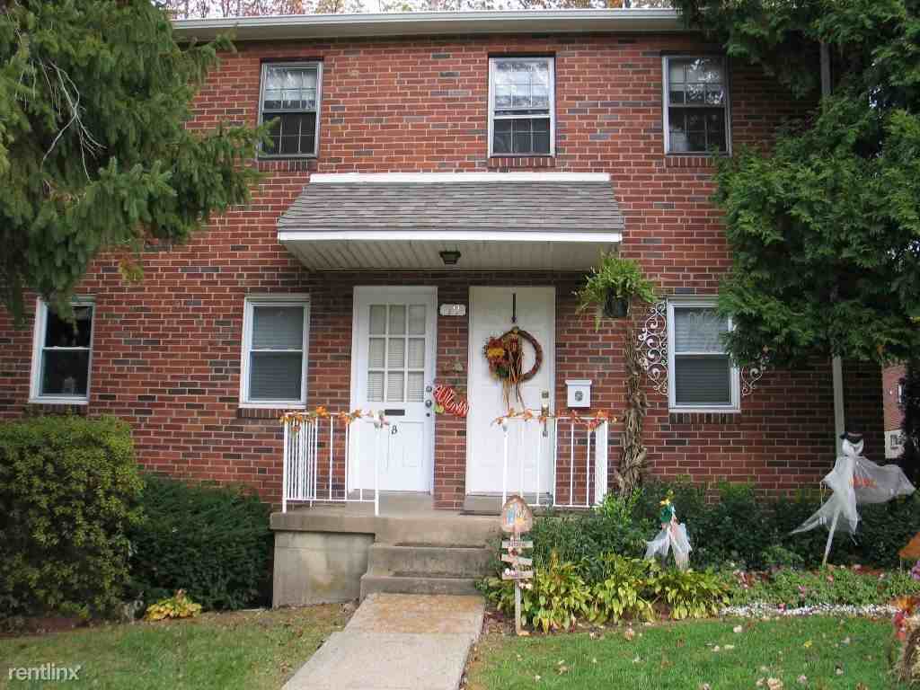 16 St Albans Ave - Photo 2 of 8