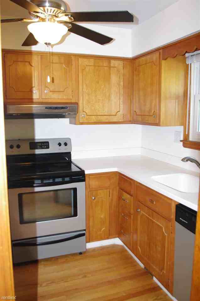 436 E Center St #6 - Photo 2 of 9