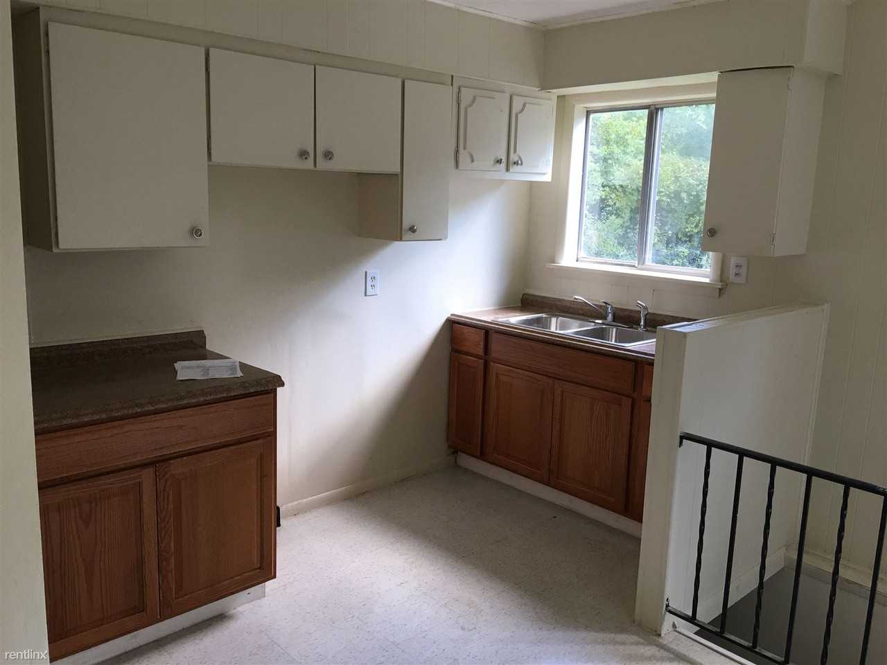 1080 E Cornell Ave - Photo 3 of 8