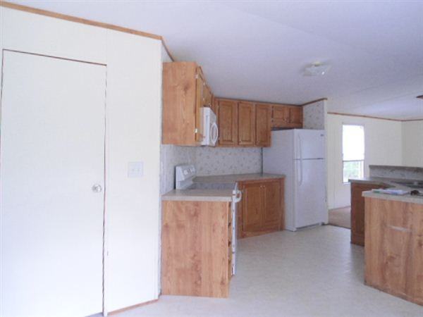 13365 Greenhill Cir - Photo 3 of 7