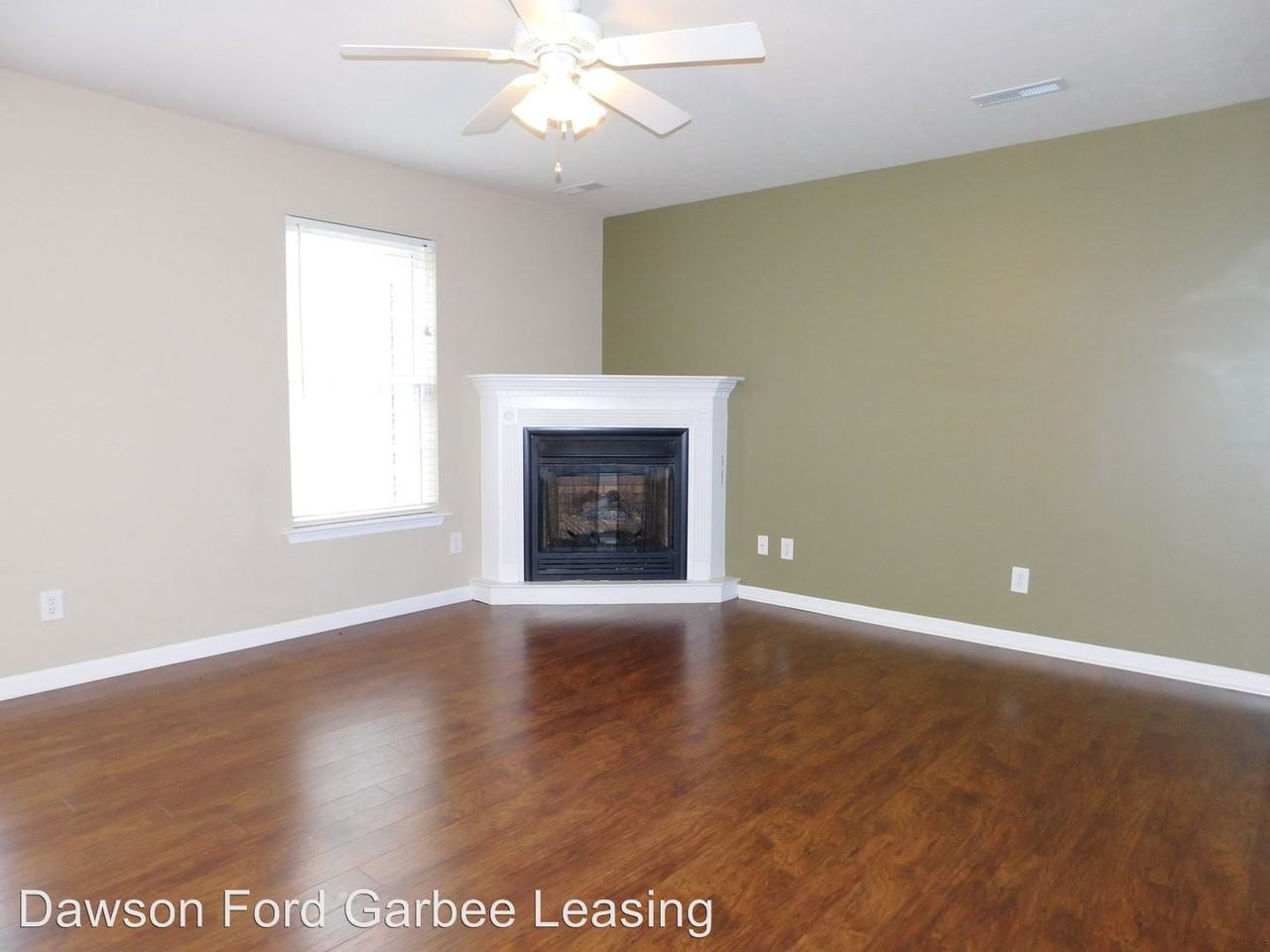 302 Towne Crier Rd - Photo 3 of 11