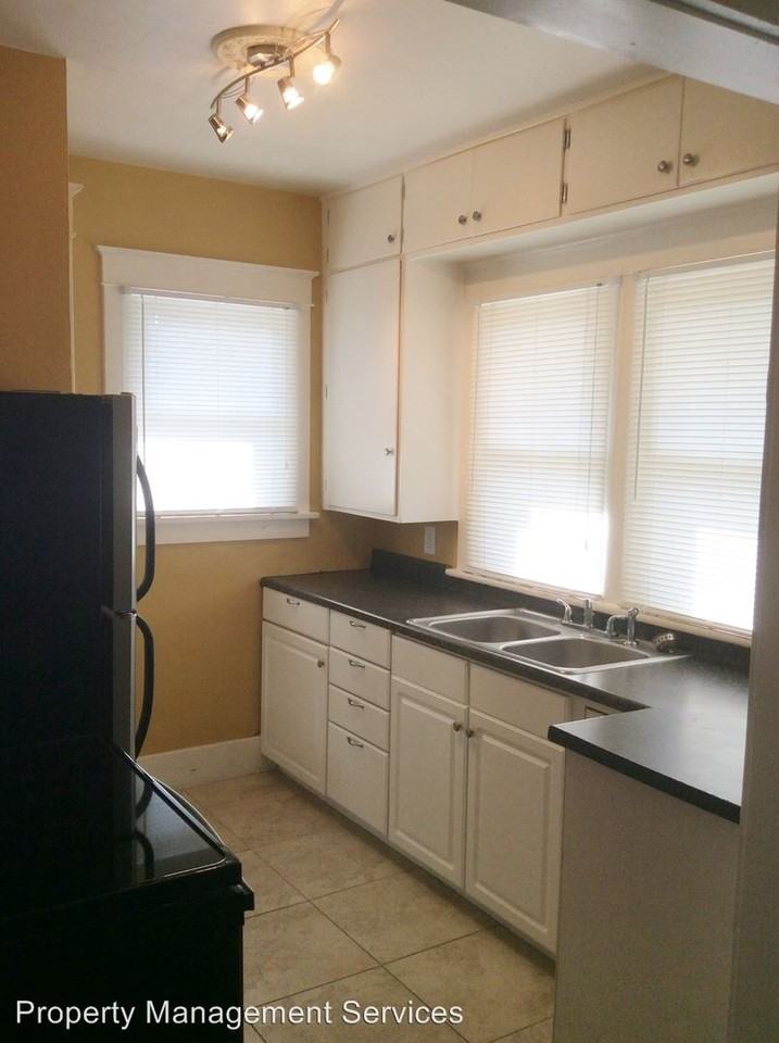 245 Bank St - Photo 2 of 17