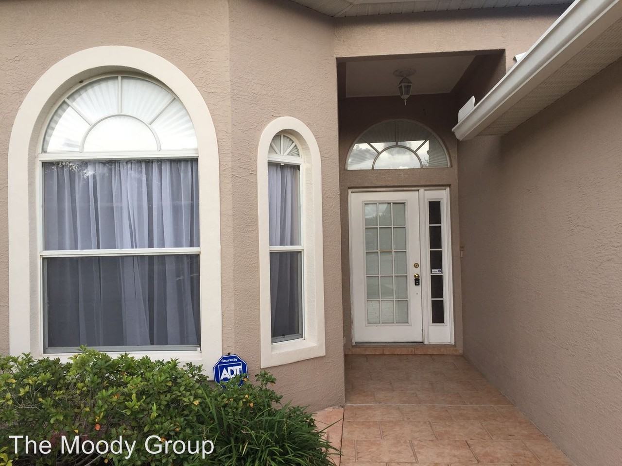 1220 Baycrest Dr - Photo 2 of 15