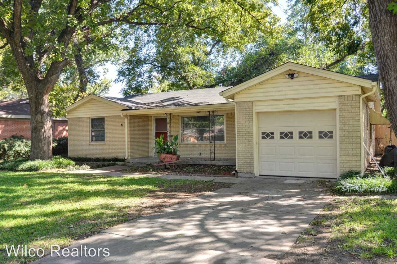 5445 Odom Ave - Photo 2 of 25