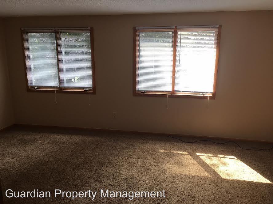 5 Belvidere St E #2 - Photo 3 of 7