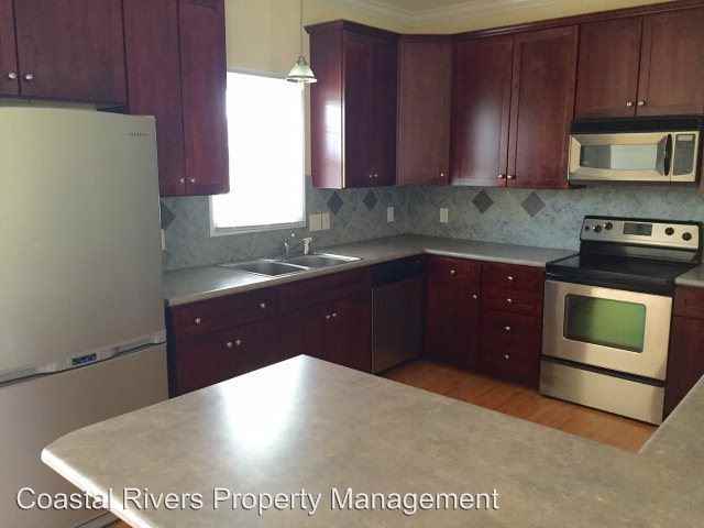 220 Adams Ln - Photo 2 of 12