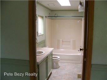 114 Taylor Rd S - Photo 2 of 6