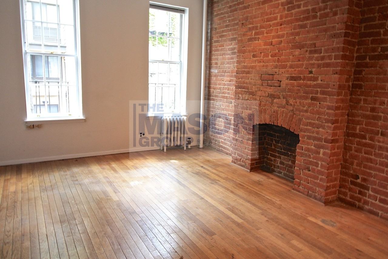 333 West 43rd Street #1A