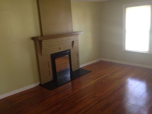 1427 Harvey St - Photo 2 of 10