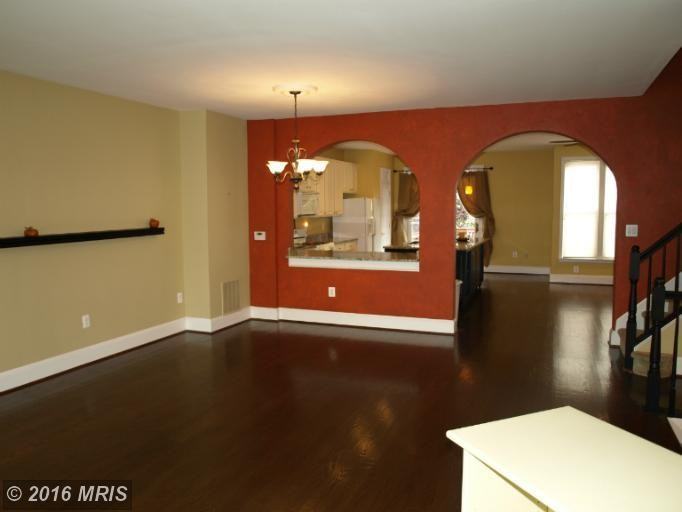 20638 Muddy Harbor Square - Photo 2 of 14