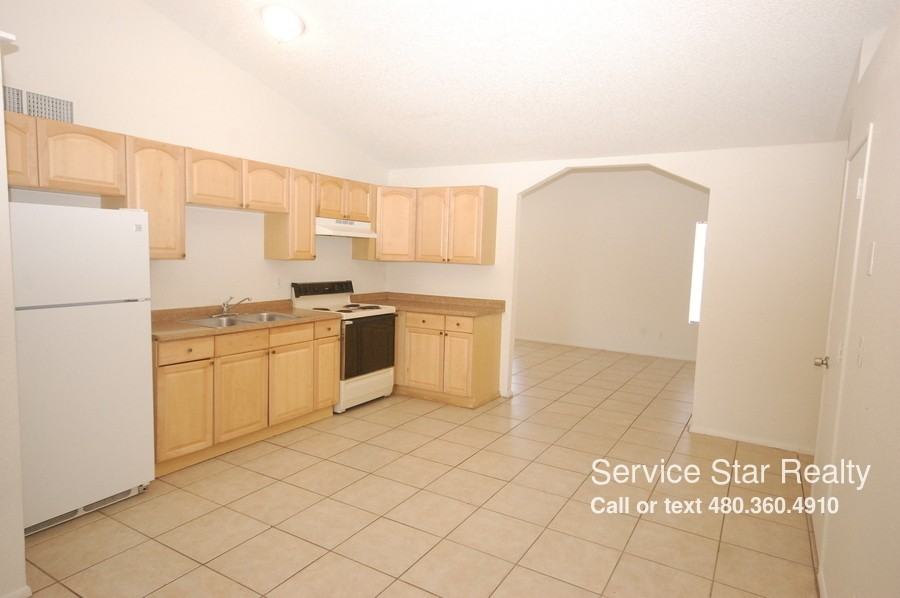 3442 N 69th Dr - Photo 2 of 11