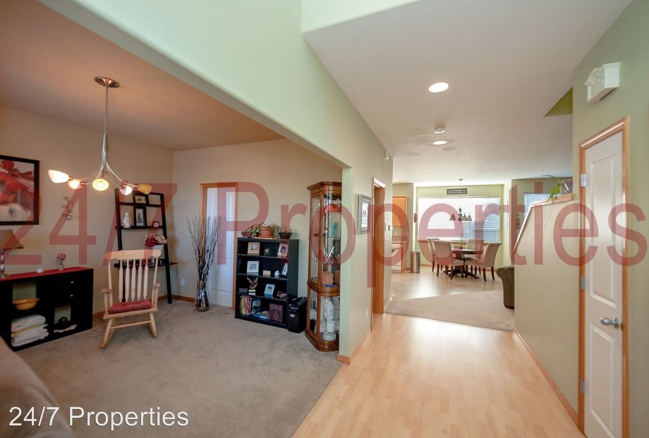 20094 Mossy Meadows Ave - Photo 2 of 31