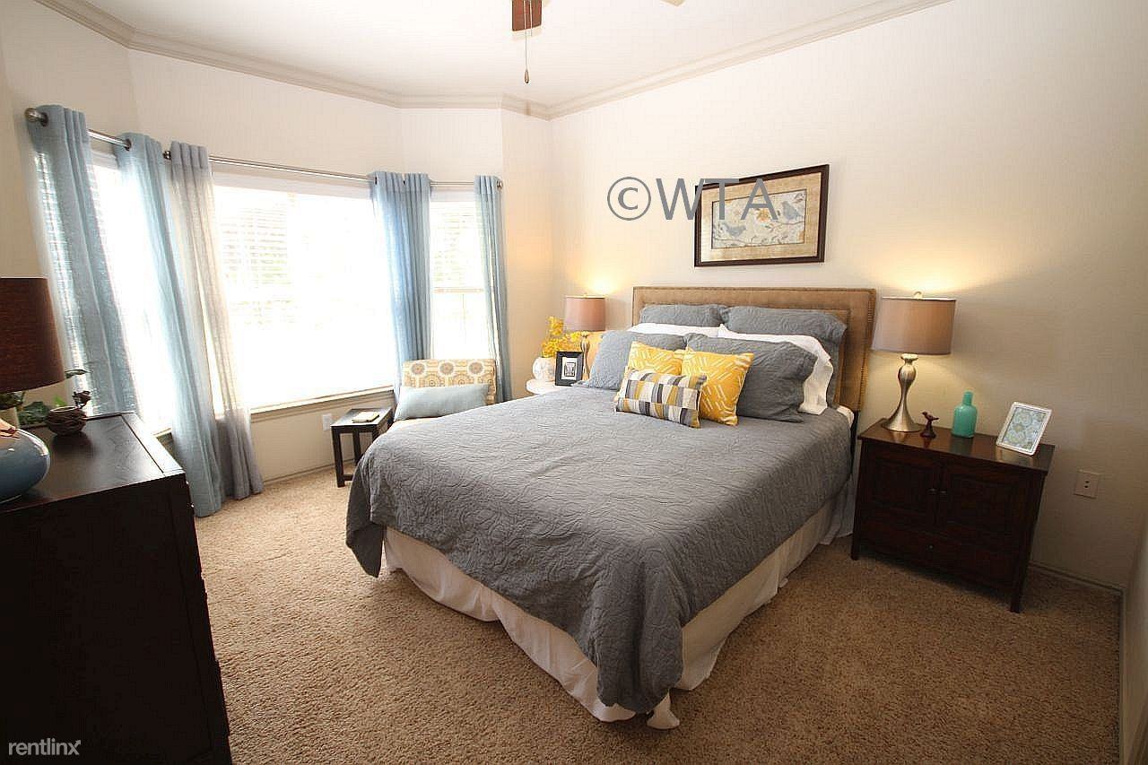 2716 Barton Creek Blvd - Photo 2 of 10