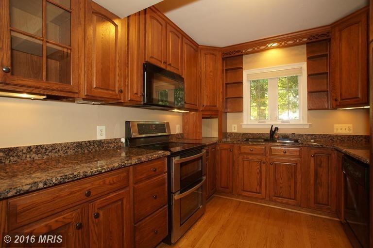 1517 N Kenilworth St - Photo 2 of 20