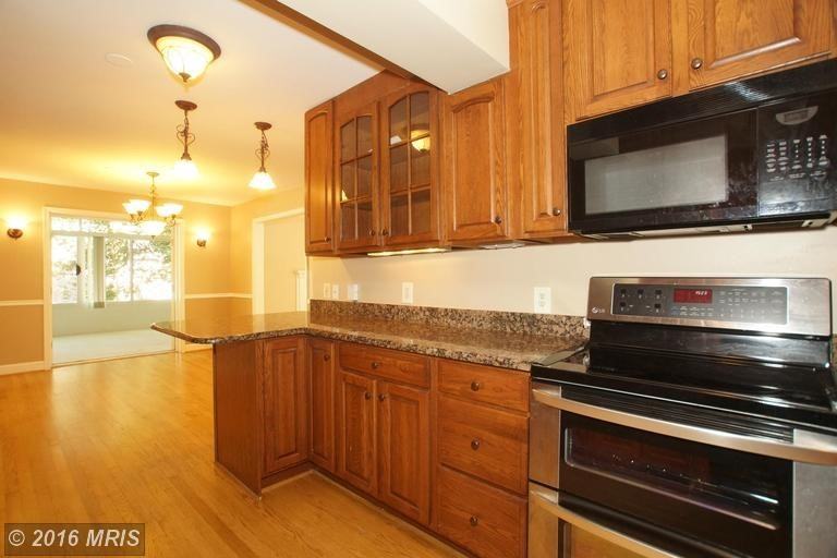 1517 N Kenilworth St - Photo 3 of 20