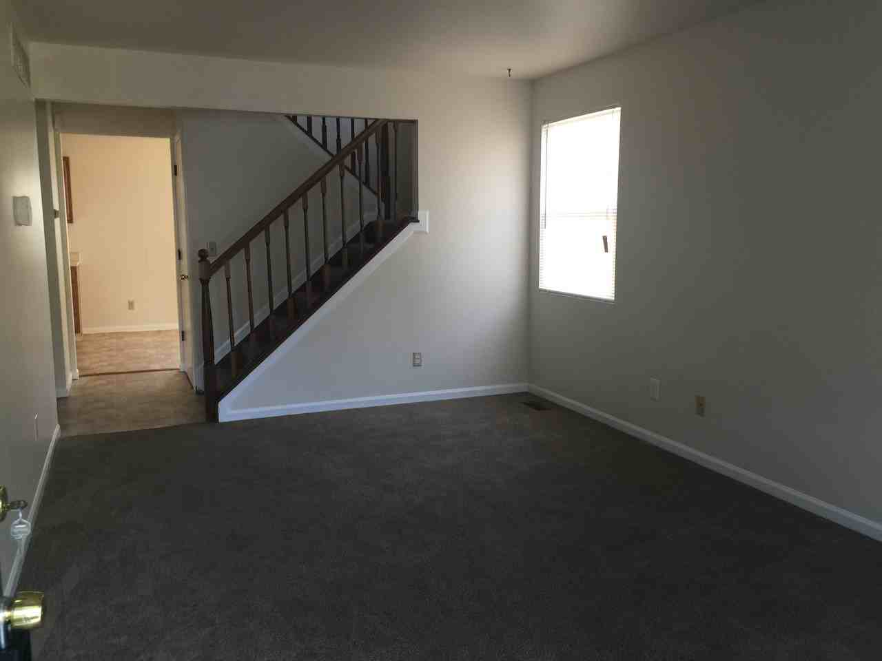 4909 Buckhorn Dr - Photo 3 of 12