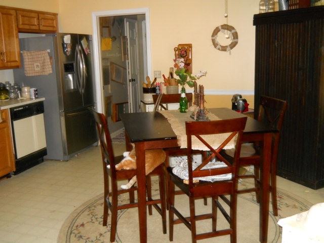 119 Mustang Dr - Photo 3 of 4