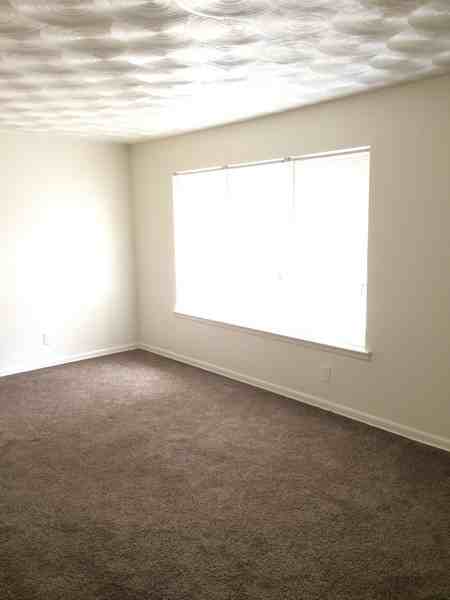 3225 S Tyler St - Photo 2 of 8