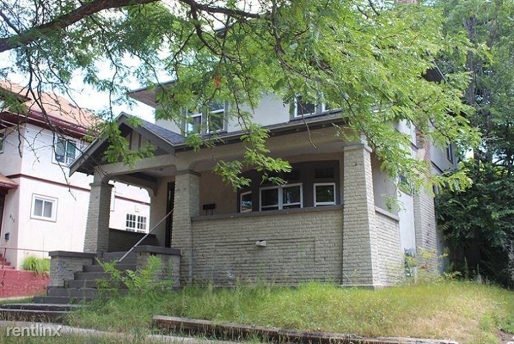 616 Giddings Ave SE - Photo 2 of 30