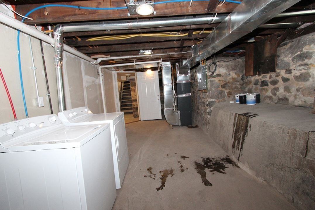 541 Norwood Ave SE - Photo 2 of 12