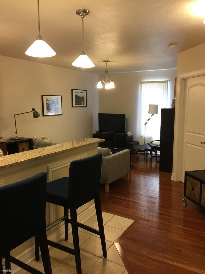 139 S Main St - Photo 2 of 4