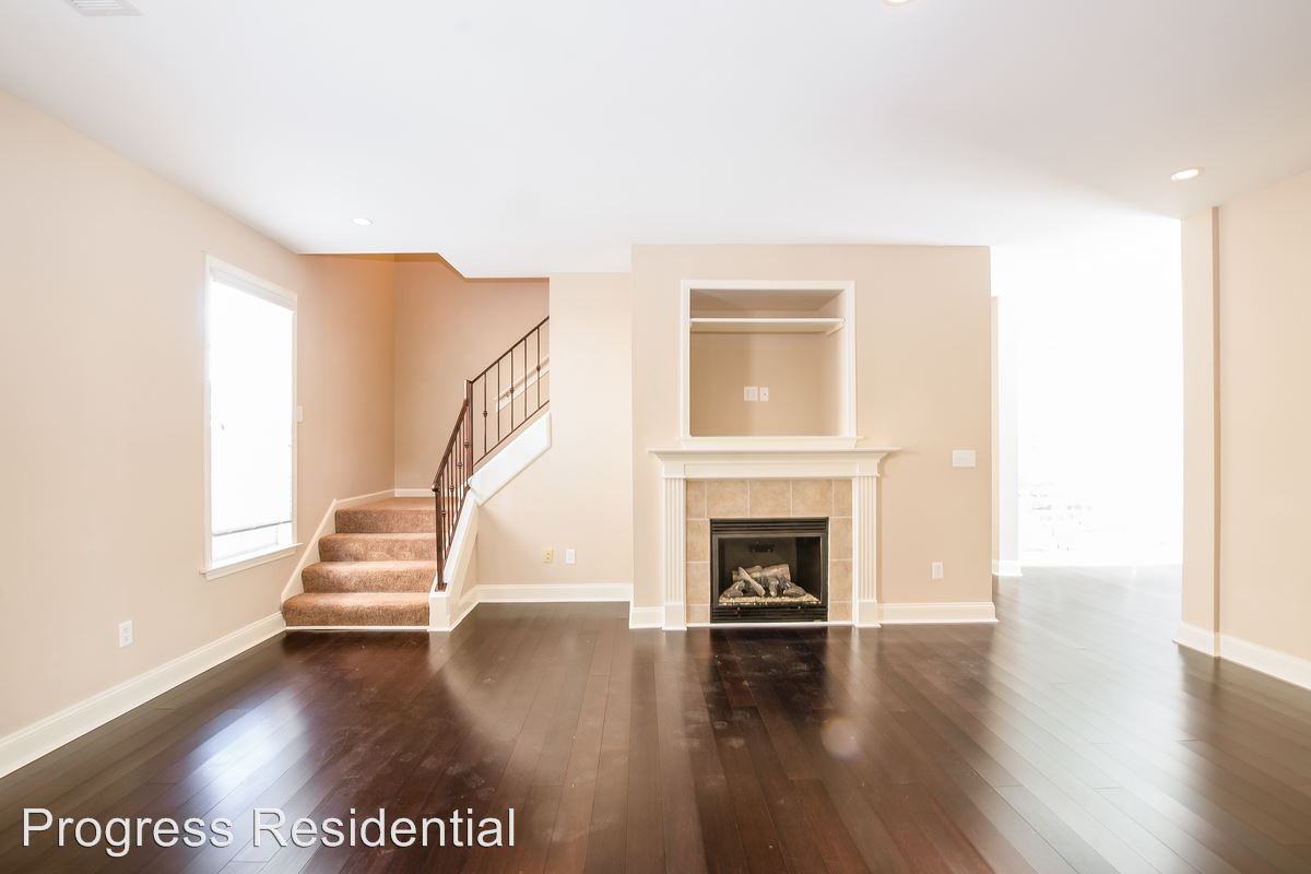 4902 Longleaf Oak Cove - Photo 3 of 18