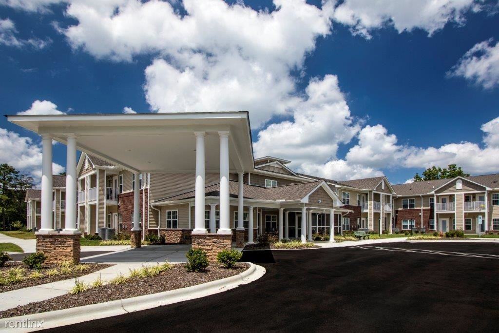 Whistler's Cove Apartments 129 129 Whistlers Cove Ct, Mount Airy, NC