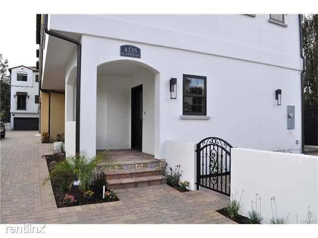 4325 Bloomfield Rd - Photo 2 of 32