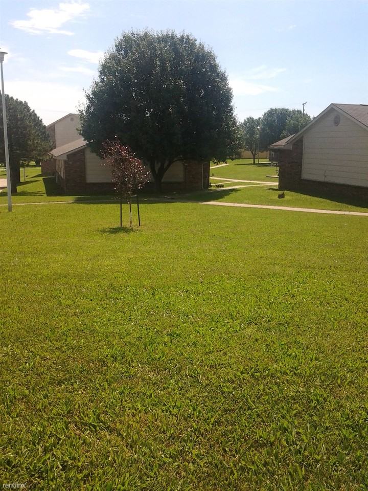 Lake Village Apartments - Photo 3 of 6