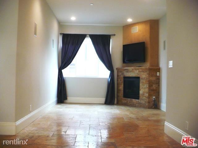 16091-16123 Sunset Blvd #304 - Photo 3 of 32