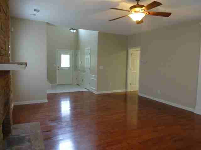 11515 Bentham Ct - Photo 2 of 21